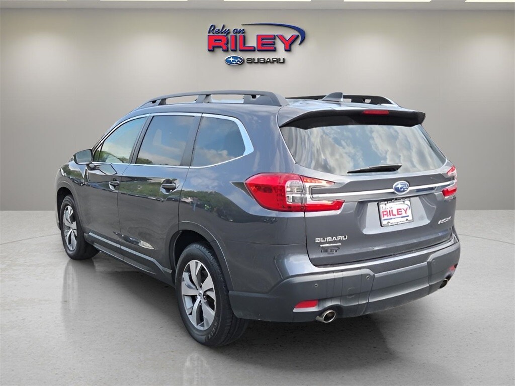 2023 Subaru Ascent Premium photo 2