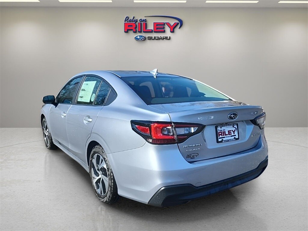 2025 Subaru Legacy Premium photo 3