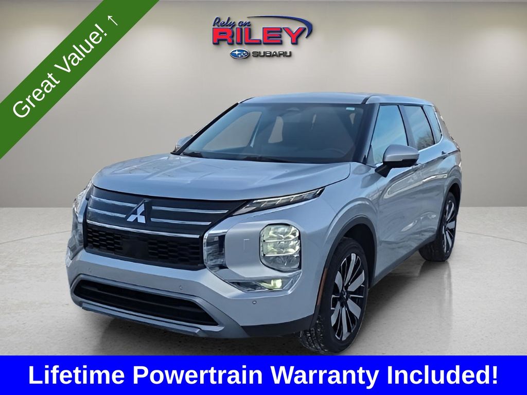 2025 Mitsubishi Outlander SE S-AWC's photo