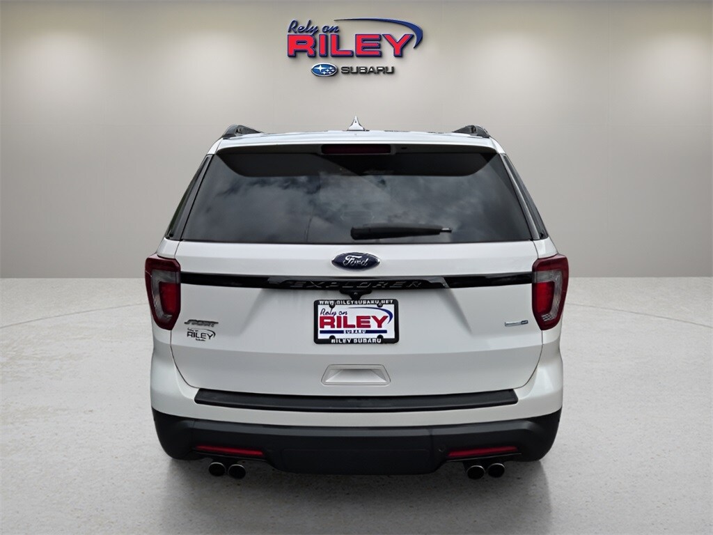 2018 Ford Explorer Sport photo 4