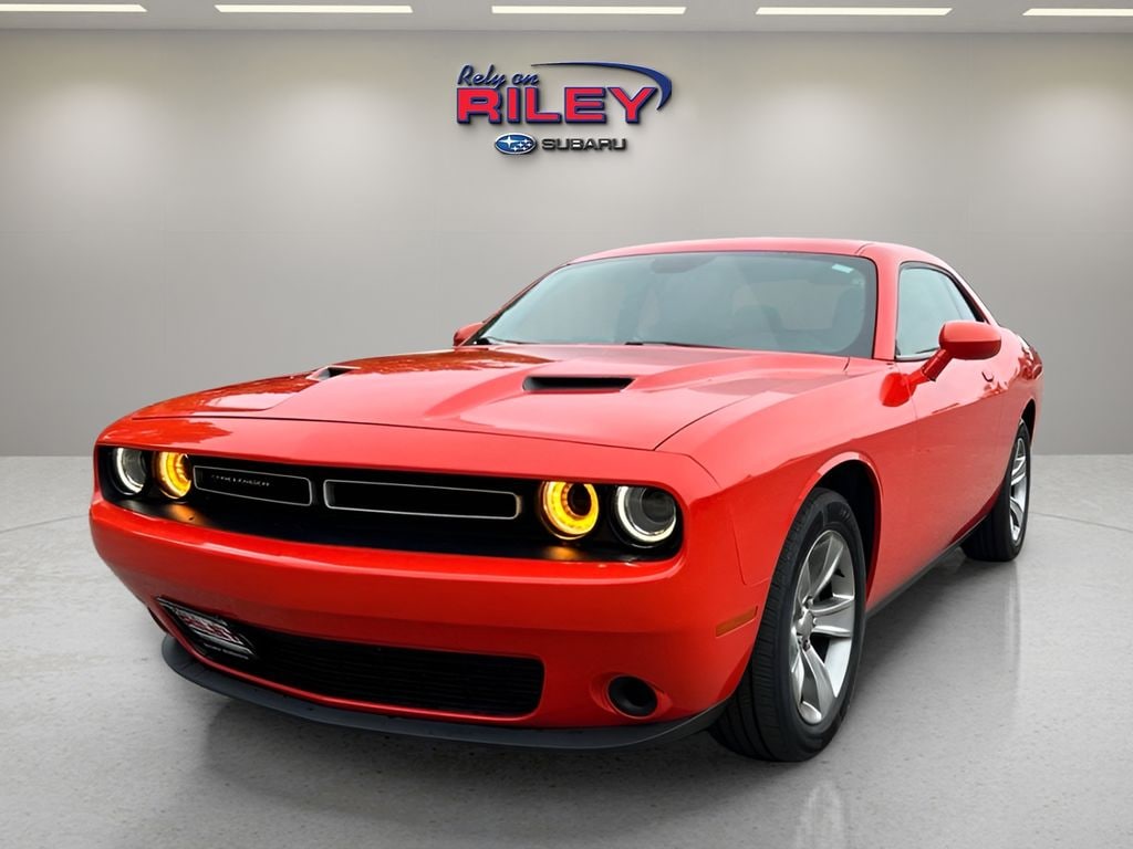 Used 2018 Dodge Challenger SXT Coupe