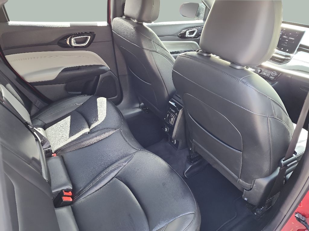 2025 Jeep Compass Limited - Photo 15