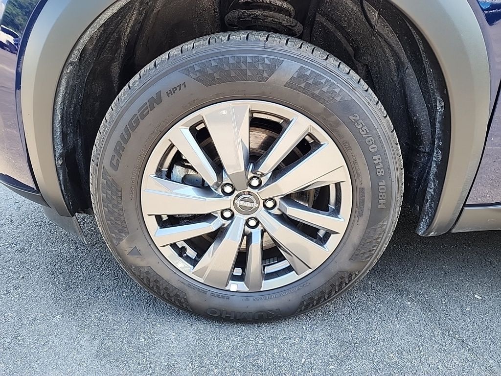 Used 2025 Nissan Pathfinder SV SUV