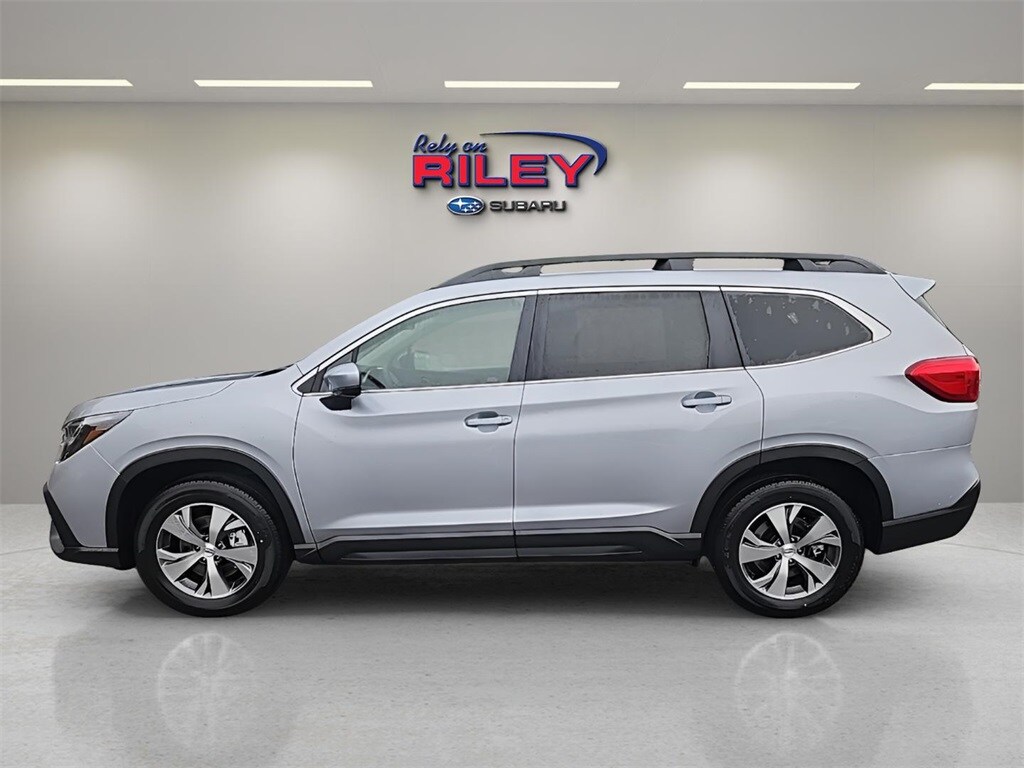 2025 Subaru Ascent Premium photo 2