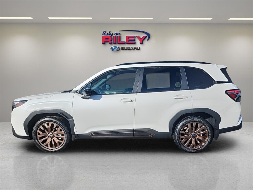 2026 Subaru Forester Sport photo 2