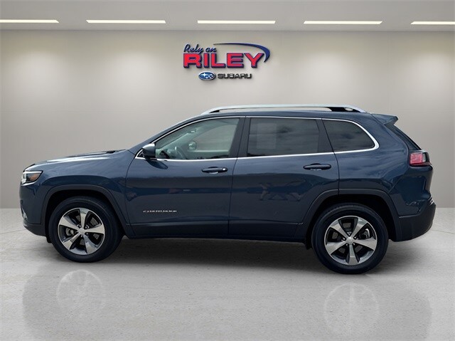 Used 2019 Jeep Cherokee Limited with VIN 1C4PJMDX4KD451955 for sale in Dubuque, IA