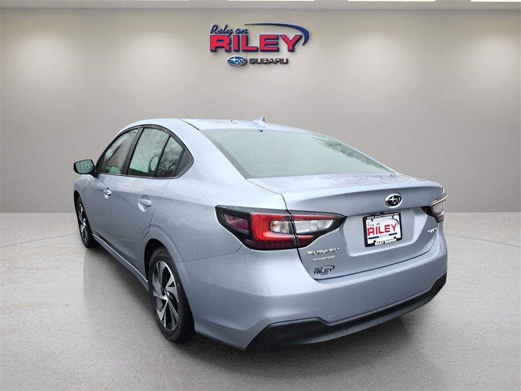 2025 Subaru Legacy Premium photo 3
