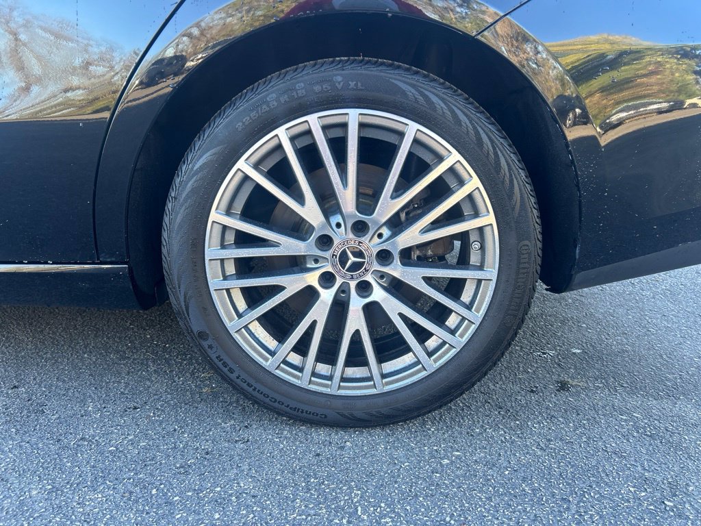 2025 Mercedes-Benz CLA 250