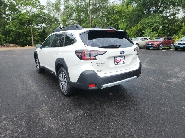 2025 Subaru Outback Limited photo 3