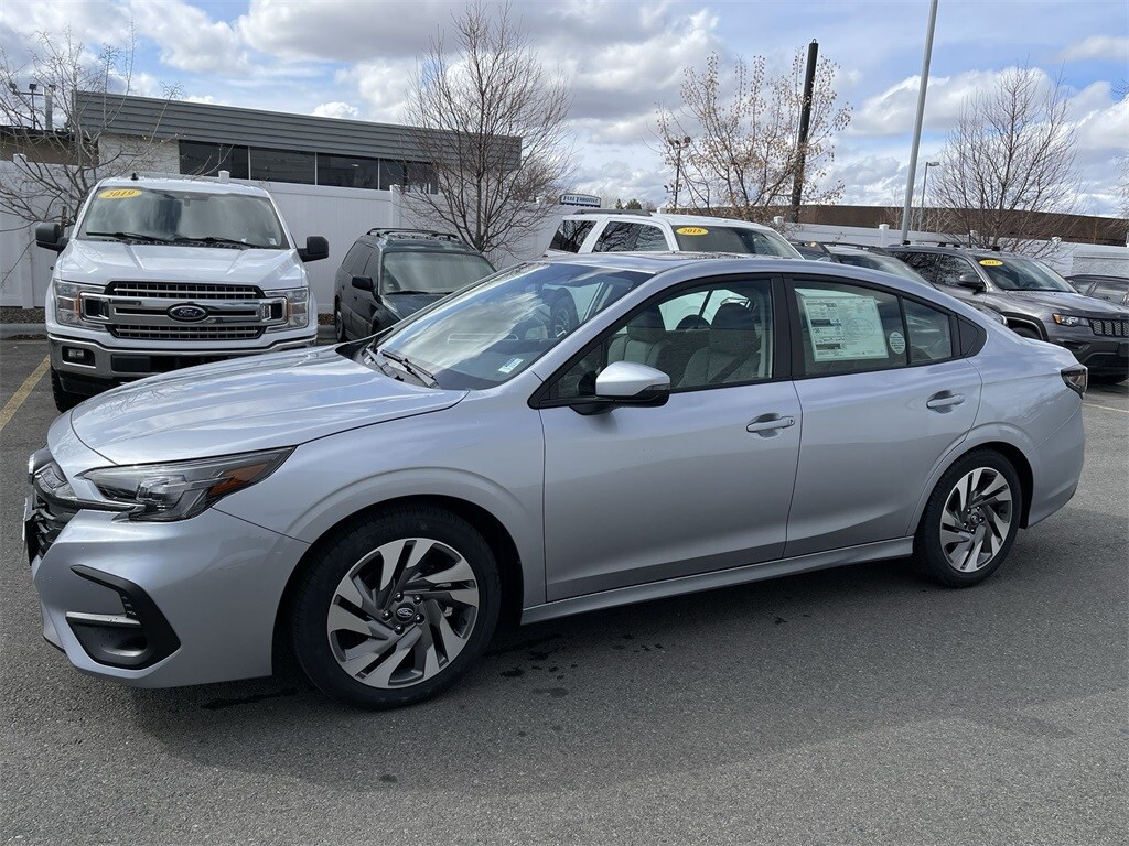 2025 Subaru Legacy Limited photo 4