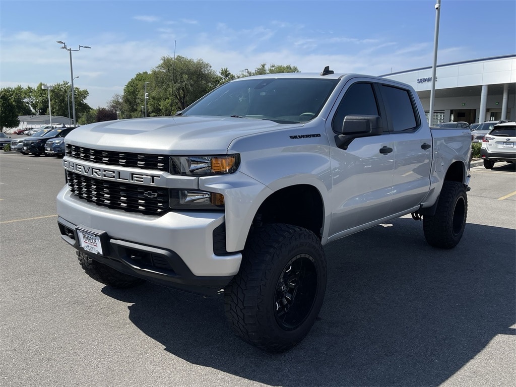 2022 Chevrolet Silverado 1500 Custom photo 3
