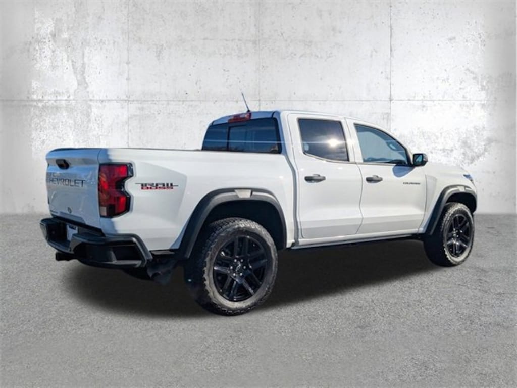 Used 2025 Chevrolet Colorado Trail Boss Truck Crew Cab
