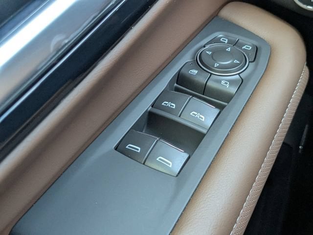 2026 Chevrolet Suburban High Country - Photo 24