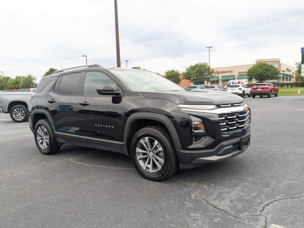 Used 2025 Chevrolet Equinox LT SUV