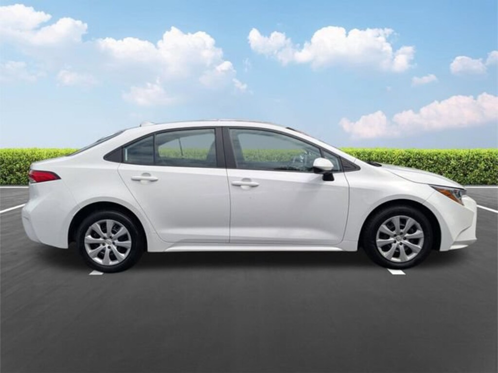 Used 2024 Toyota Corolla LE Sedan
