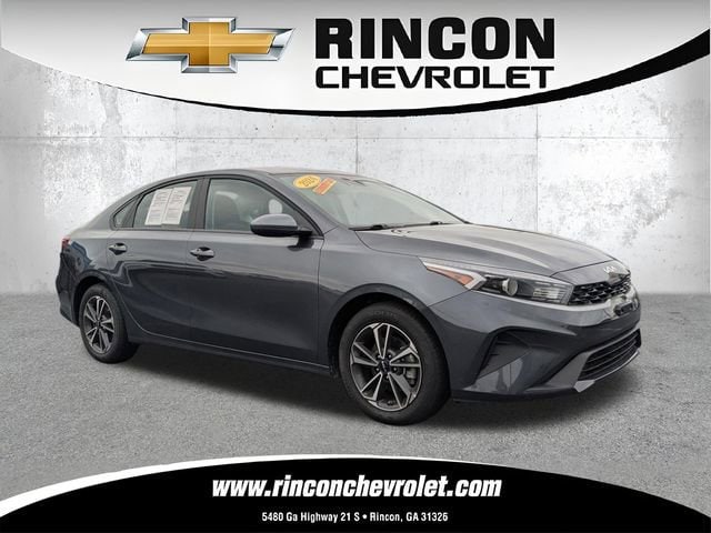 2024 Kia Forte LXS AT's photo