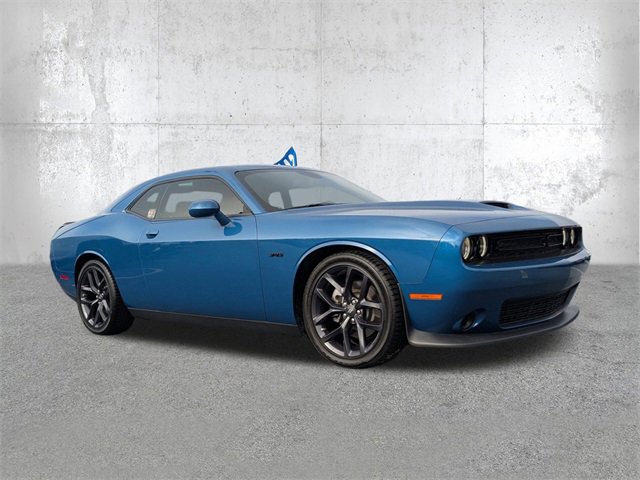 2023 Dodge Challenger R/T photo 2