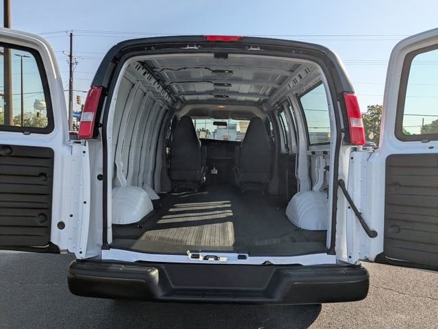 2026 Chevrolet Express Cargo Work Van - Photo 14