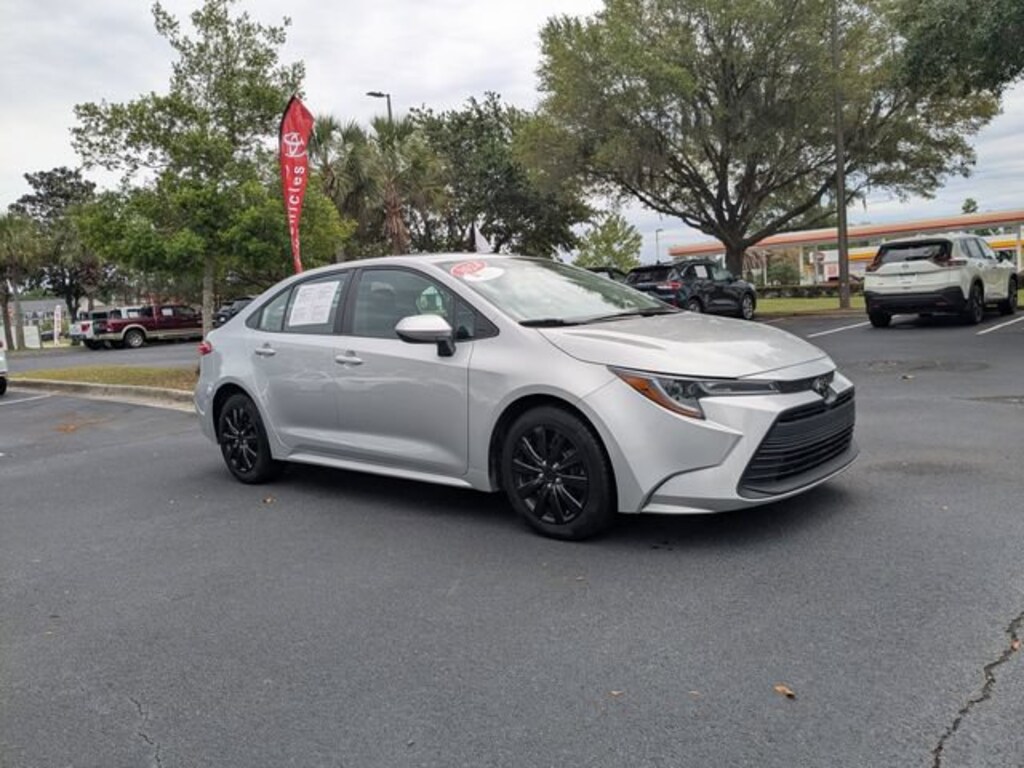 Used 2024 Toyota Corolla LE