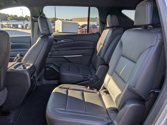 2027 Chevrolet Traverse LT - Photo 11