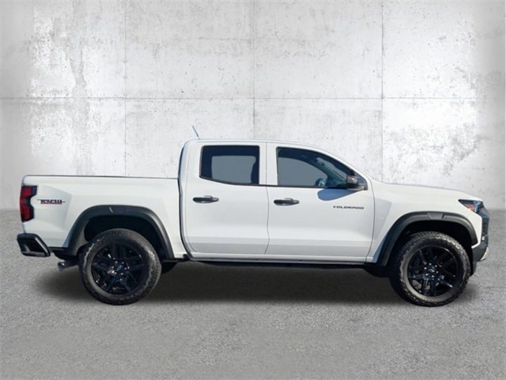 Used 2025 Chevrolet Colorado Trail Boss Truck Crew Cab