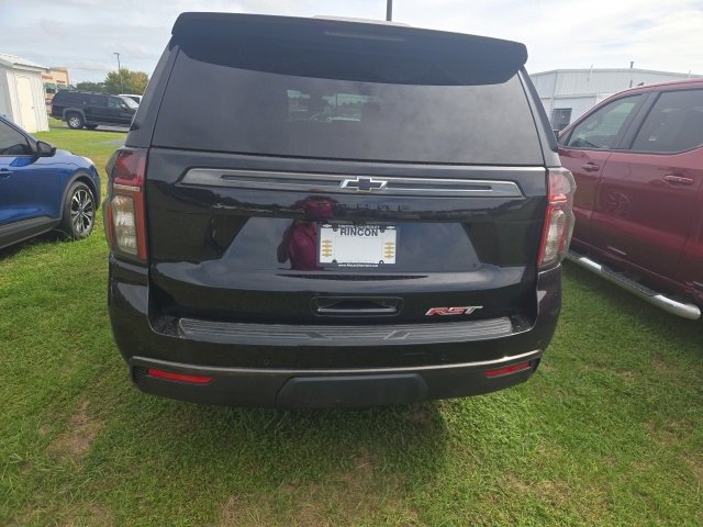 2022 Chevrolet Tahoe RST photo 2