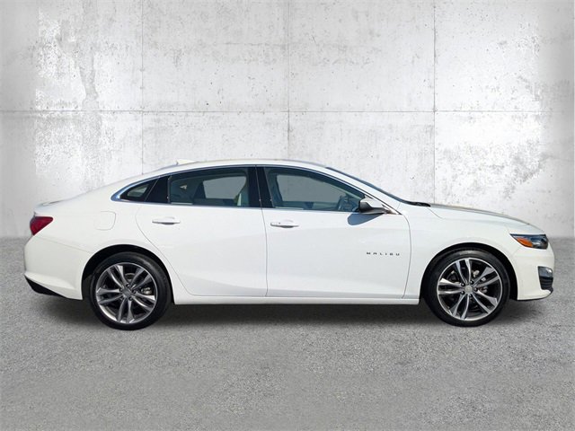 2024 Chevrolet Malibu Premier 2LT photo 3
