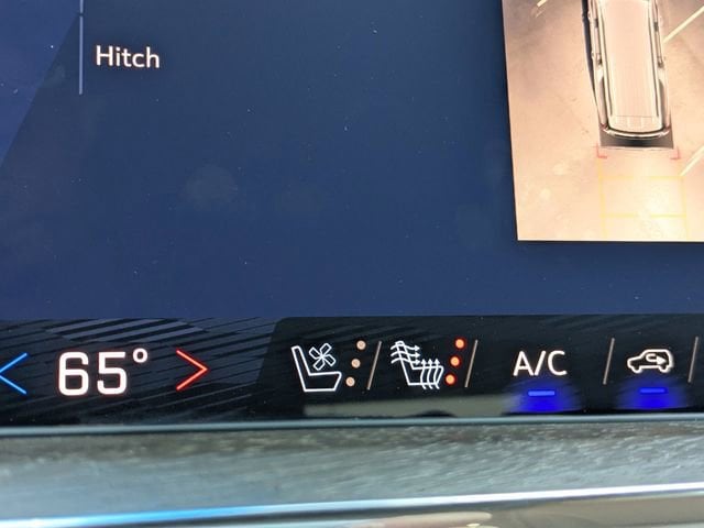 2026 Chevrolet Suburban High Country - Photo 23