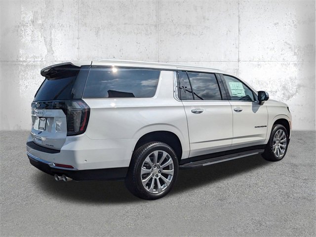 2025 Chevrolet Suburban Premier photo 4
