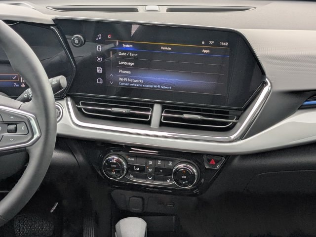 2026 Chevrolet Trax LT - Photo 15