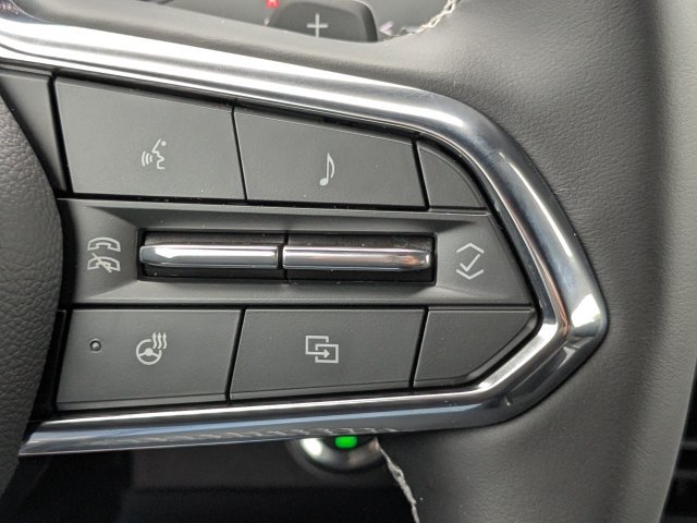 2027 Chevrolet Traverse LT - Photo 24