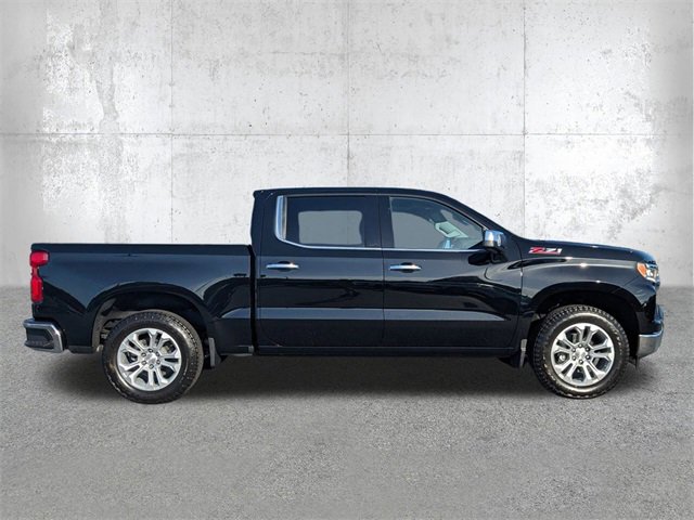 2025 Chevrolet Silverado 1500 LTZ photo 2