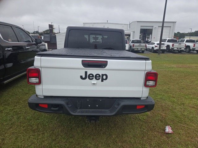 2023 Jeep Gladiator Willys photo 3
