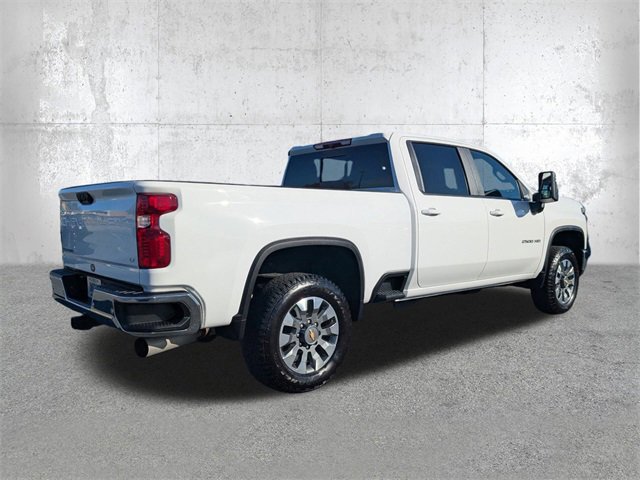 2025 Chevrolet Silverado 2500HD LT photo 3