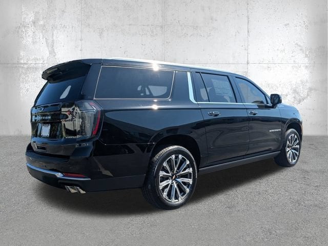 2026 Chevrolet Suburban High Country - Photo 4