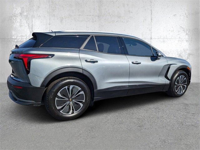 2025 Chevrolet Blazer EV photo 2