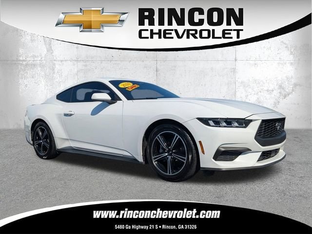 2024 Ford Mustang EcoBoost Fastback's photo