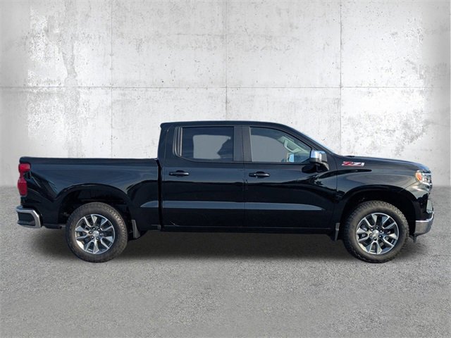 2025 Chevrolet Silverado 1500 LT photo 2