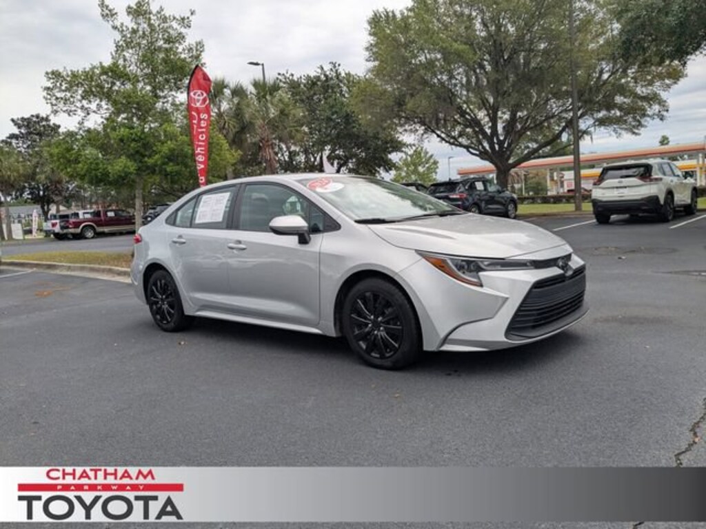 Used 2024 Toyota Corolla LE