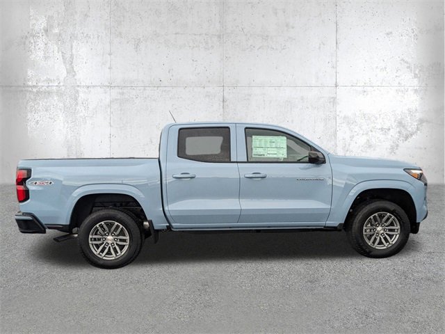 2025 Chevrolet Colorado Work Truck LT photo 3