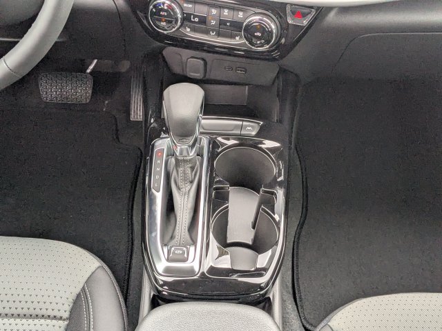 2026 Chevrolet Trax LT - Photo 18