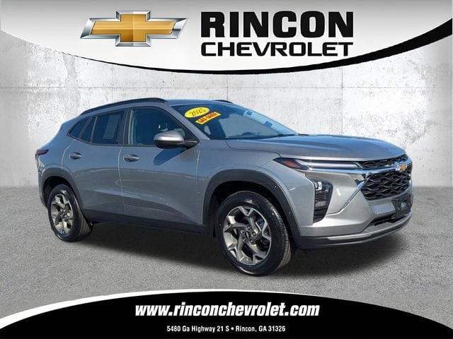 2025 Chevrolet Trax LT's photo