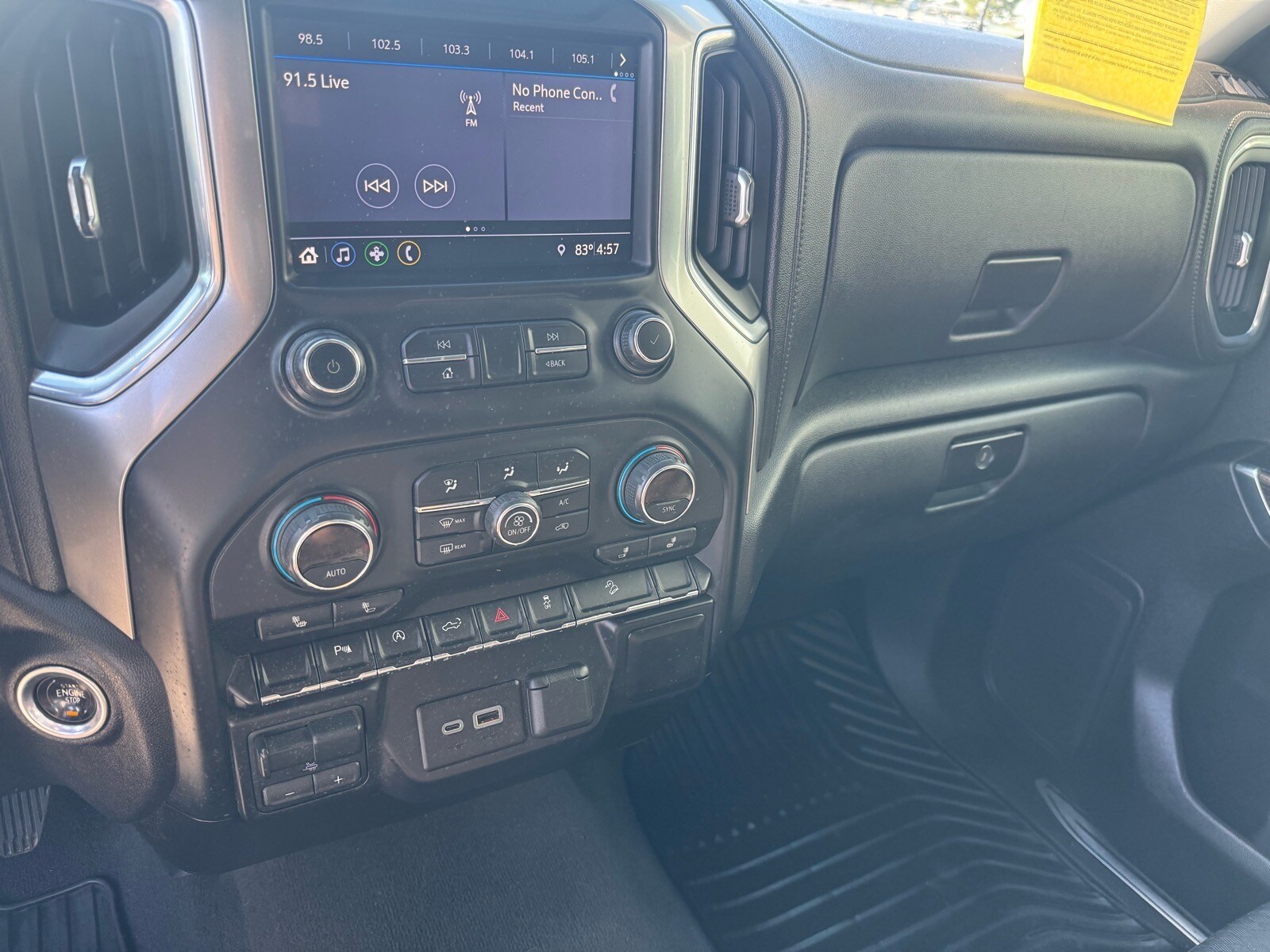 2019 Chevrolet Silverado 1500 RST - Photo 11