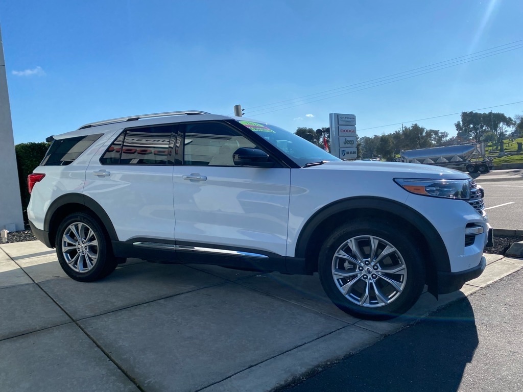 2023 Ford Explorer Limited photo 3