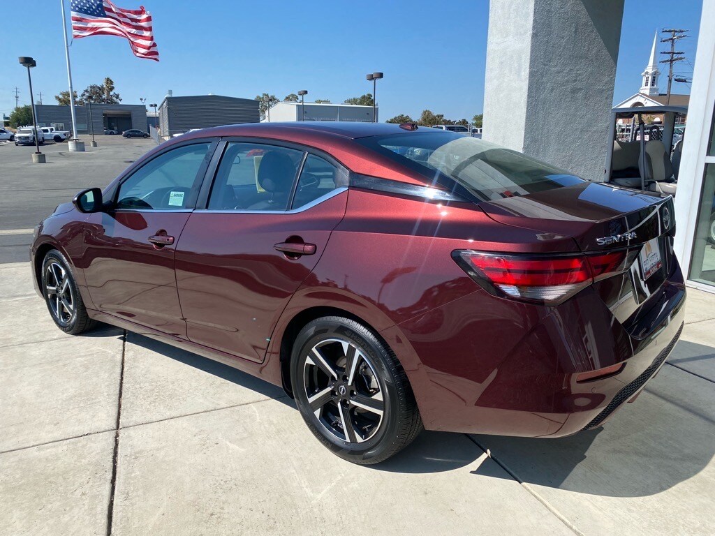 2024 Nissan Sentra SV photo 4