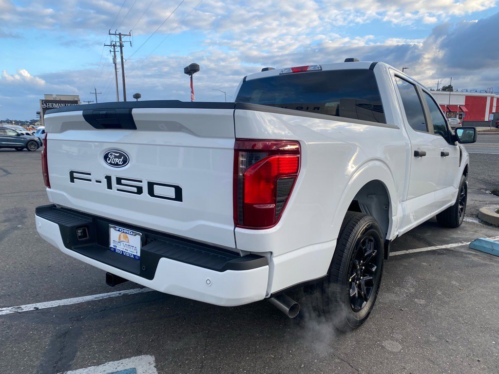 2025 Ford F-150 STX photo 4