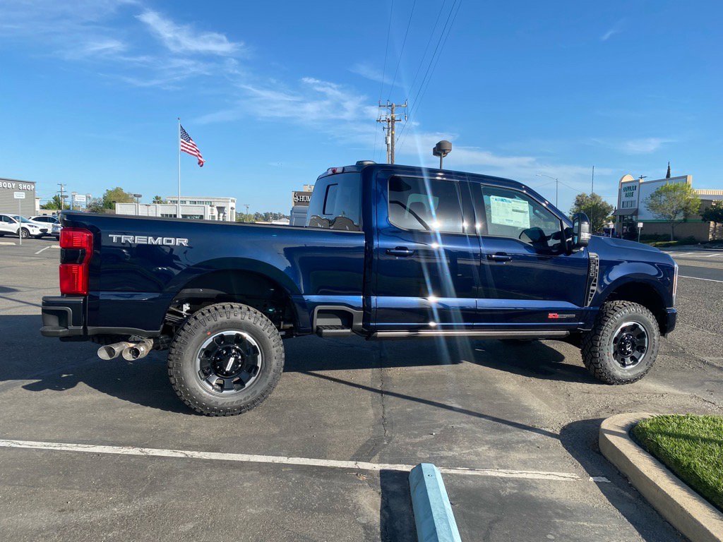 2025 Ford F-250 Super Duty Lariat - Photo 9