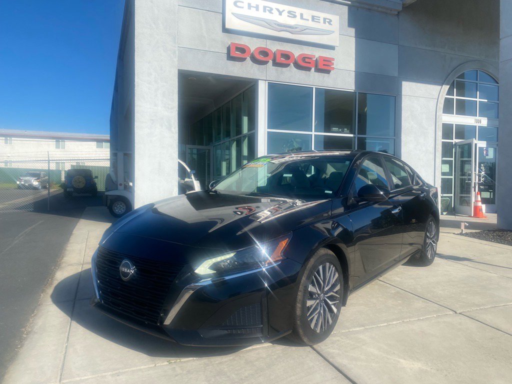 2023 Nissan Altima SV