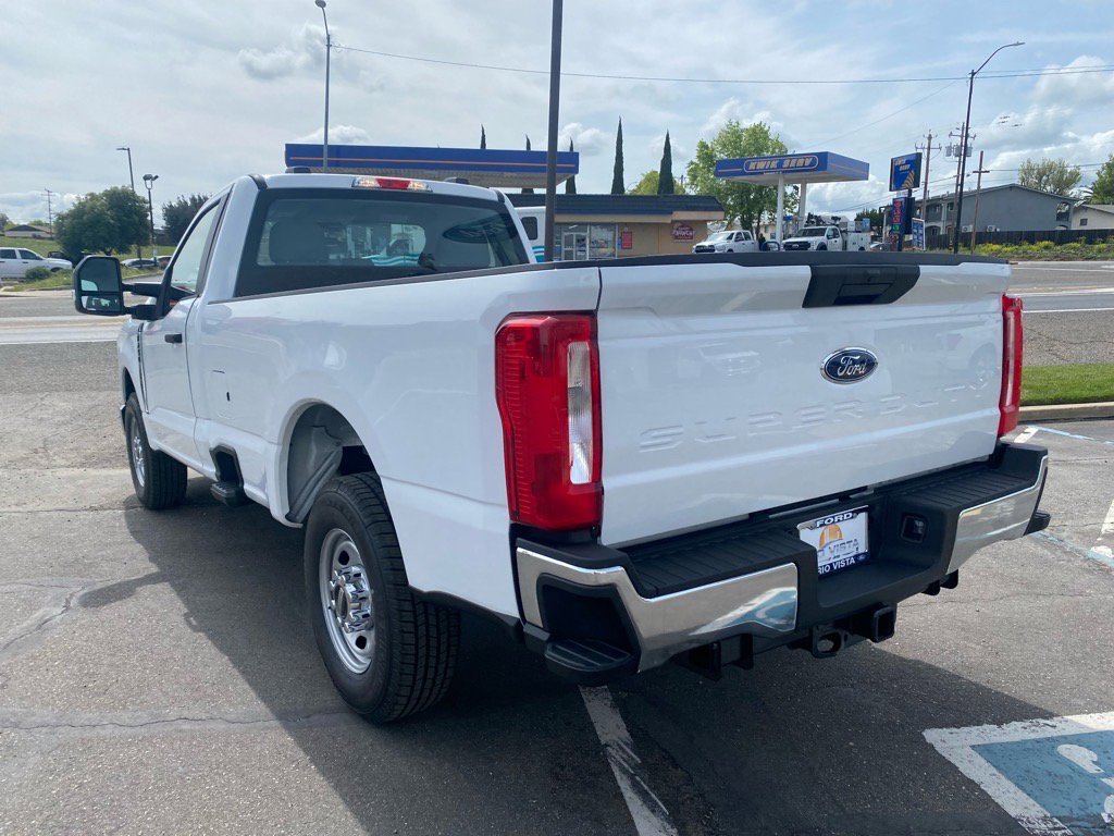 2025 Ford F-250 photo 4