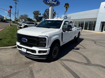 2026 Ford Super Duty F-250&reg; Platinum&reg; TRUCK